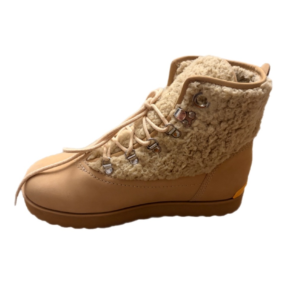 Larroude Tan Boots - NEW - Picture 4 of 4